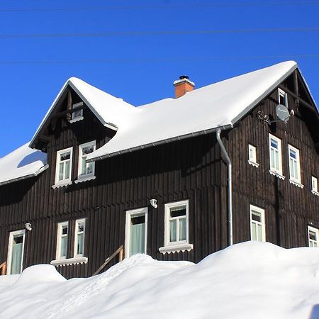 Ferienhaus Anno Dazumal, wie zu Oma`s Zeiten Klingenthal Exterior foto