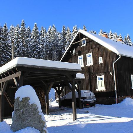 Ferienwohnung Ferienhaus Anno Dazumal, wie zu Oma`s Zeiten Klingenthal Exterior foto