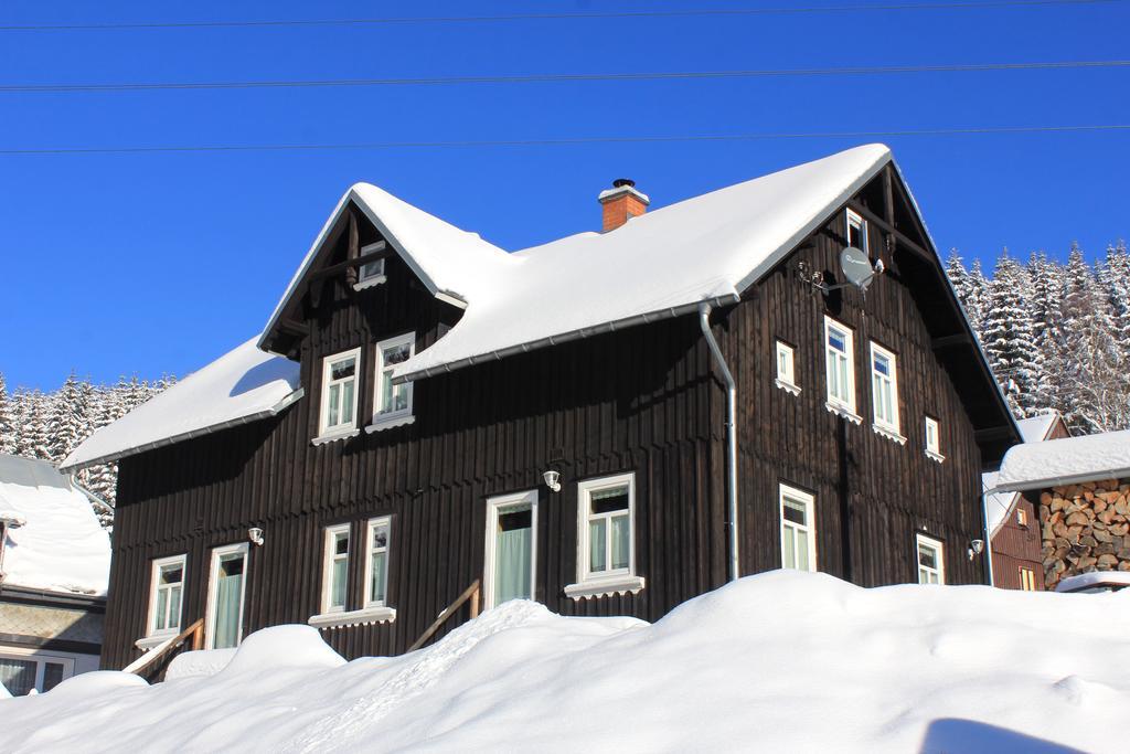 Ferienhaus Anno Dazumal, wie zu Oma`s Zeiten Klingenthal Exterior foto